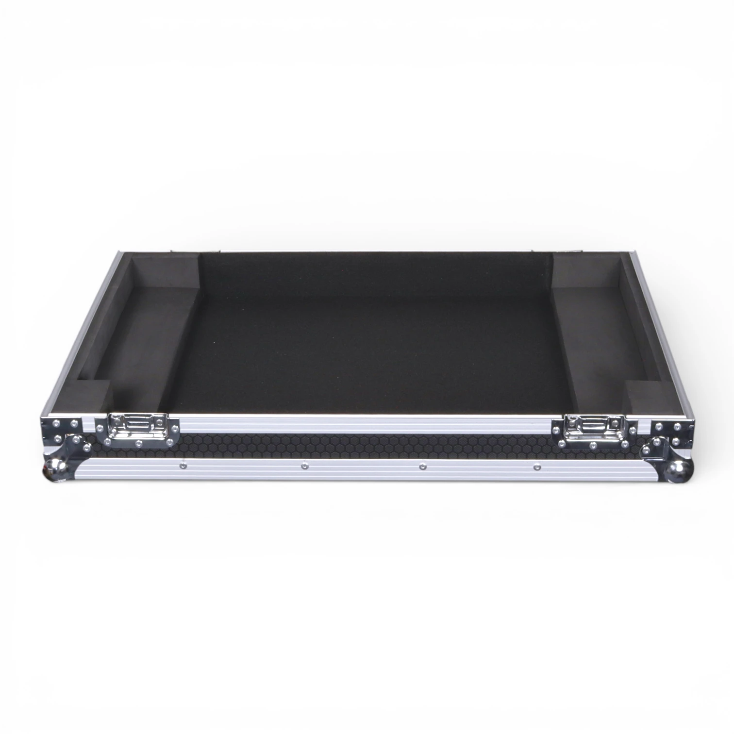 Protekt Plus case with rollers for XDJ-XZ