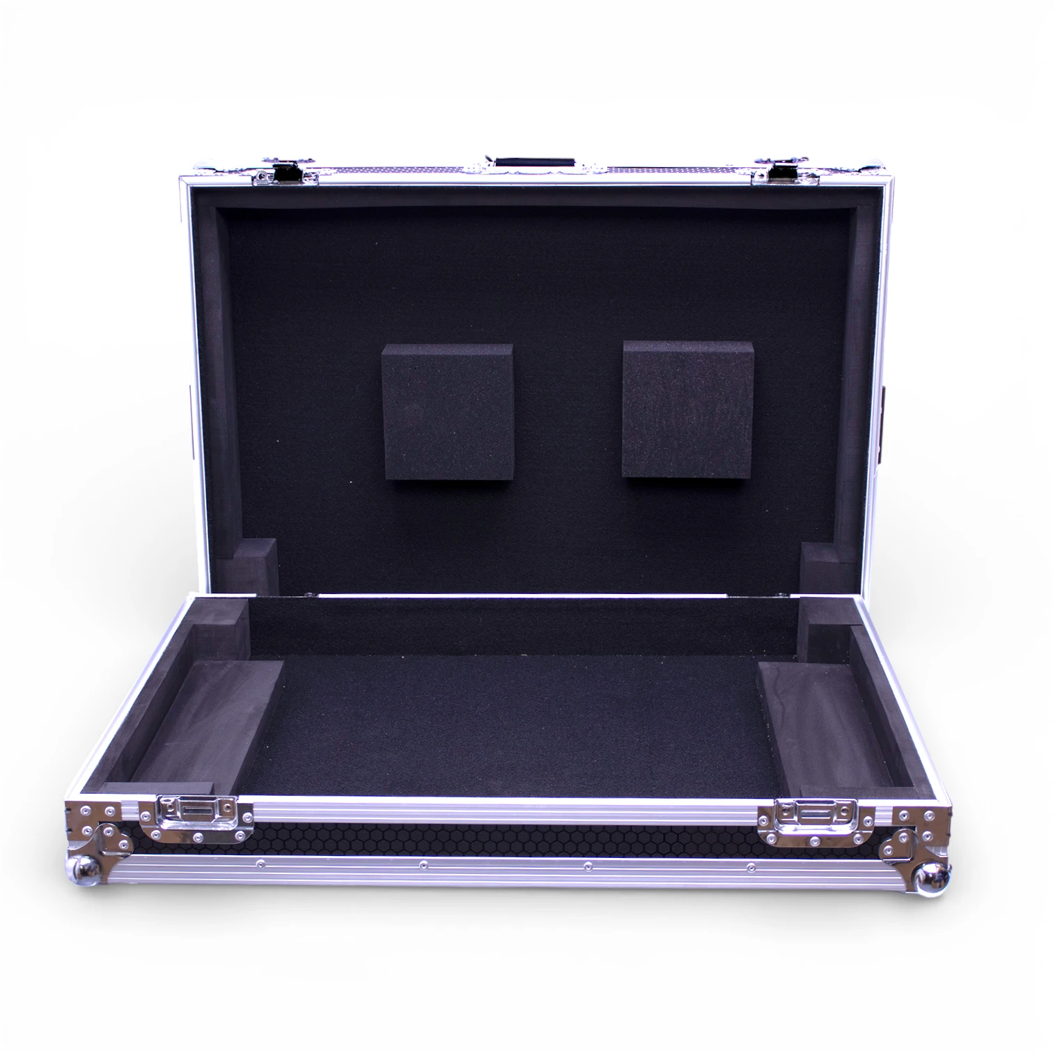 Protekt Plus case with rollers for XDJ-XZ