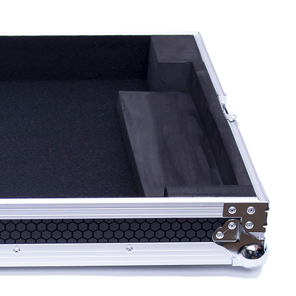Alpha Theta XDJ-AZ Case from Protekt CAZ Flight Case with Wheels